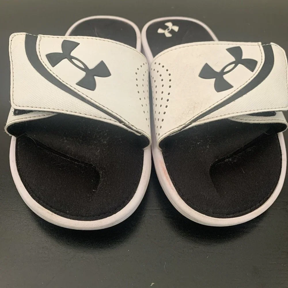 Under Armour Slides Youth 5Y White Cushioned Adjustable Slip on Sandals H4D-Foam